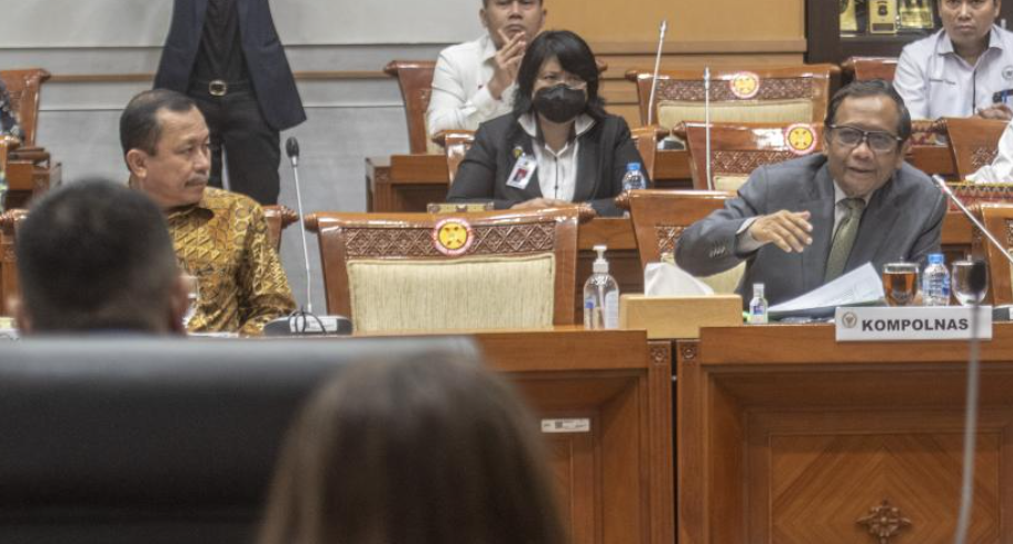 DPR Soroti Kompolnas di Kasus Brigadir Yosua, Mahfud: Kalau Mau Bubarkan Saja Kompolnas